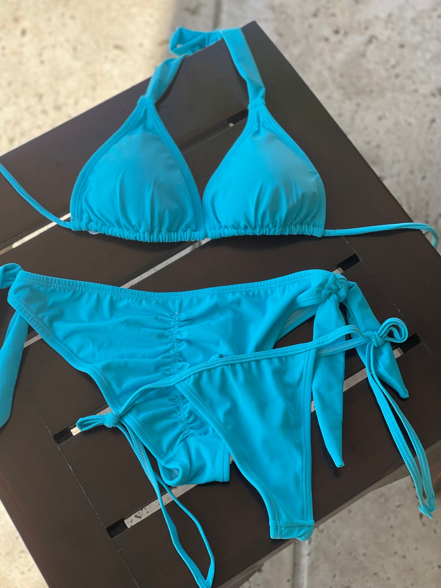 Bikini Triángulo "Tropicalia"